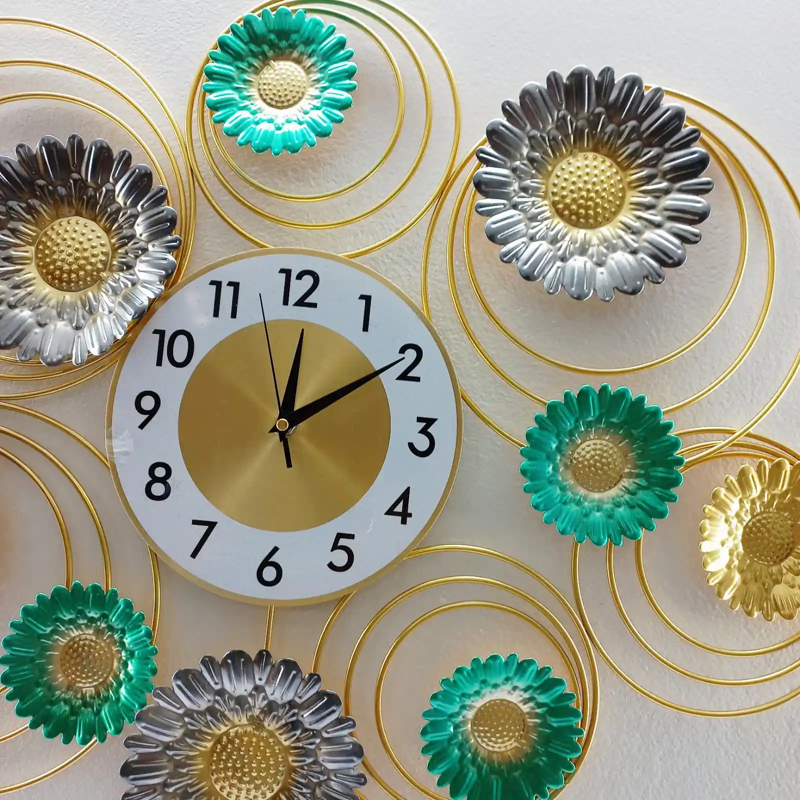 Flower Design Metal Decor Wall Clock- 17471